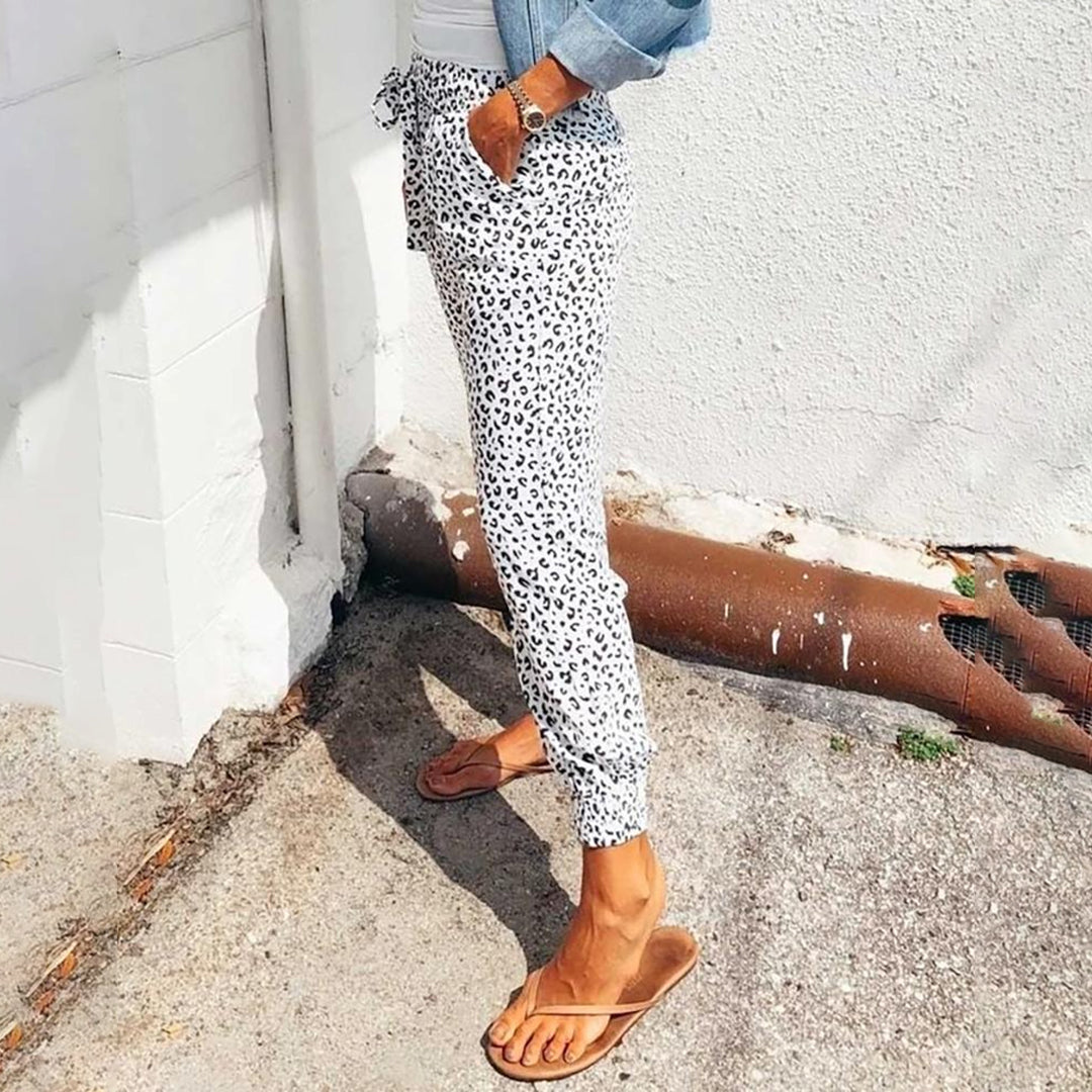 FIONA - Zomerse broek met luipaardprint